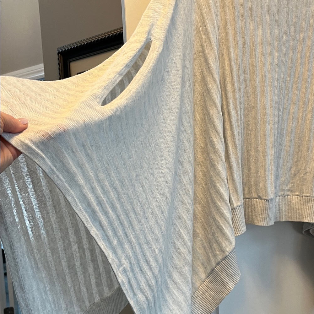 Lululemon Athletica Heather Gray Knit Poncho - Picture 3 of 3